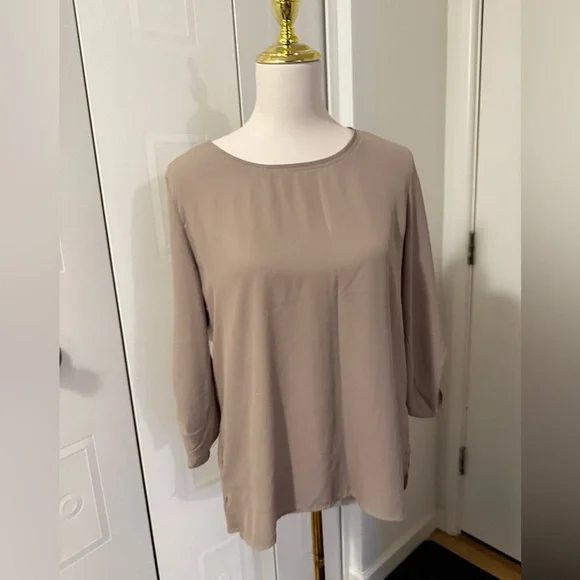 Sweet Rain Large Beige Blouse - Picture 4 of 6